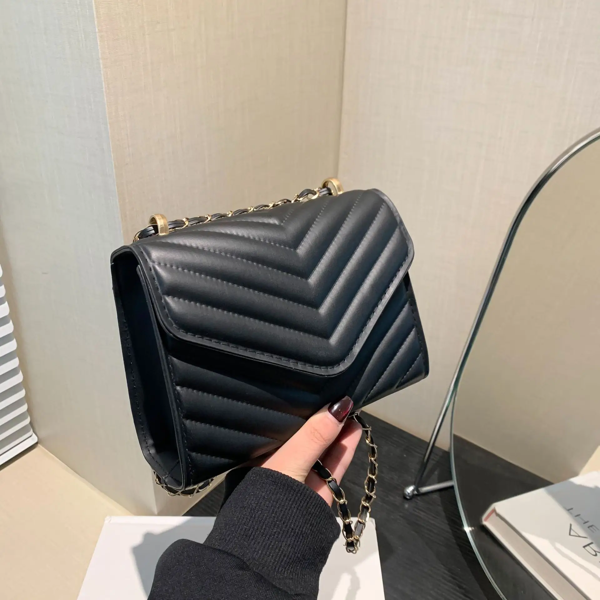 2024 New Rhombic Crossbody Bag for Women — feature 18