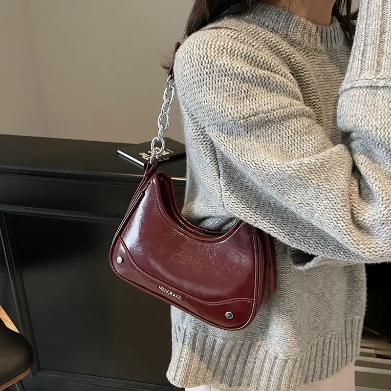 Black Chain Crossbody Bag for Women 2026 - Image 6