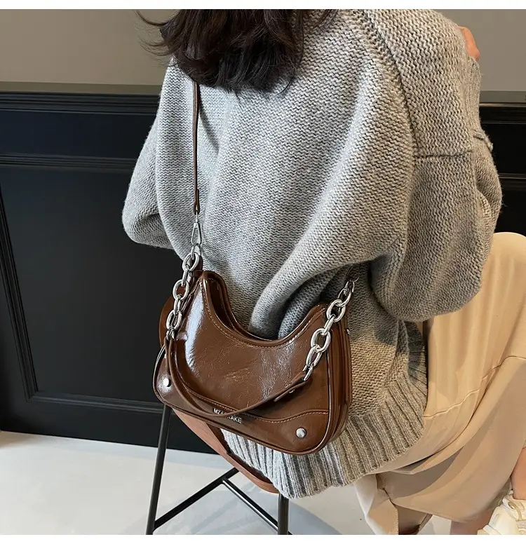 Black Chain Crossbody Bag for Women 2026 — feature 16