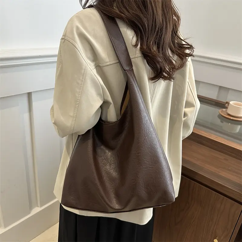 Brown Oily Leather Large Tote Bag - Image 8