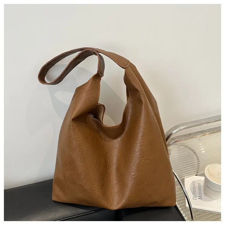 Brown Oily Leather Large Tote Bag — feature 12