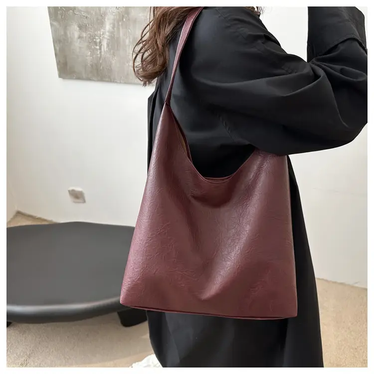 Brown Oily Leather Large Tote Bag — feature 17