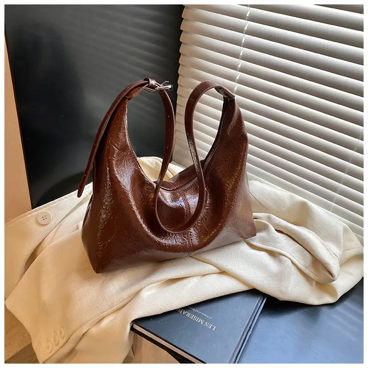 Brown Leather Crossbody Bag for Women 2026 — feature 33