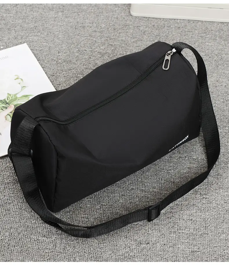 Men's Black Crossbody Travel Bag Lightweight Lightweight Travel Bag — feature 21