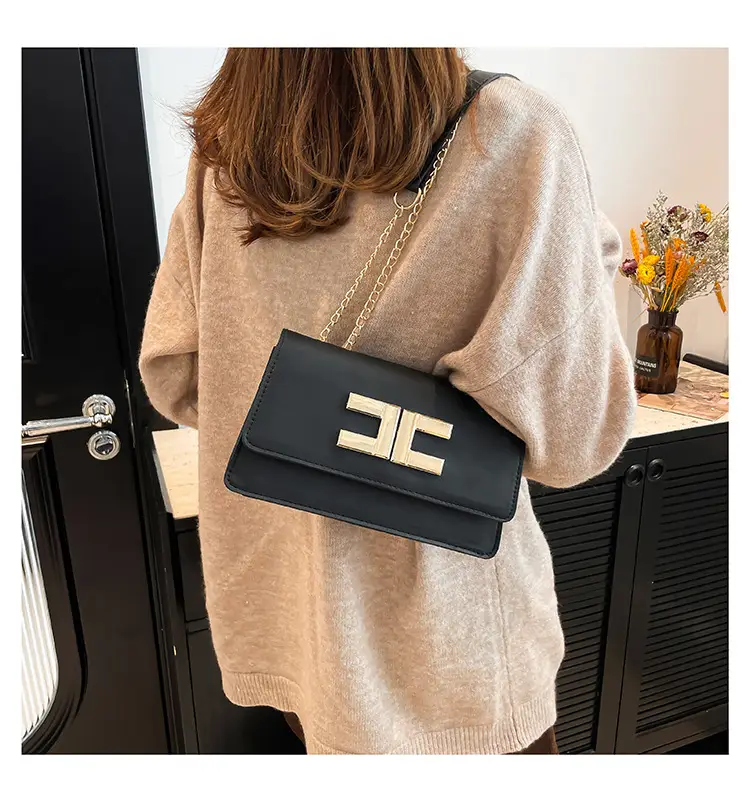 White Leather Chain Shoulder Bag for Women 2024 — feature 20