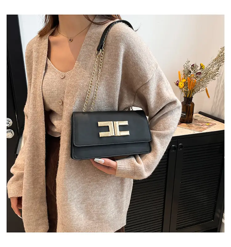 White Leather Chain Shoulder Bag for Women 2024 — feature 22