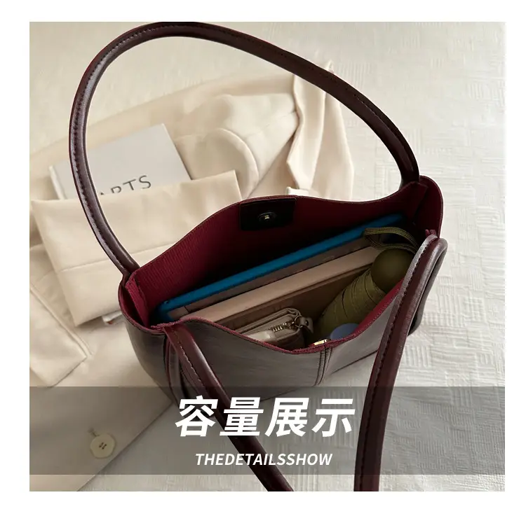 2025 Winter Textured Shoulder Tote Bag with Flower Decor — feature 7