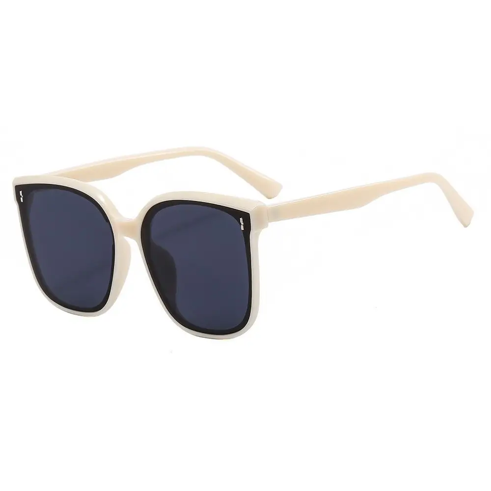 2025 Anti-UV Polarized Sunglasses Black Frame Women - Image 7