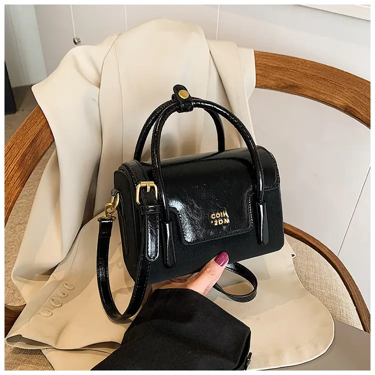 Women's Black Square Shoulder Messenger Bag 2024 — feature 21