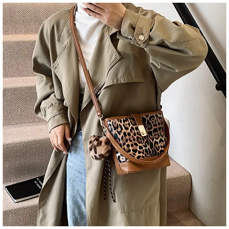 Vintage Leopard Print Crossbody Bag 2024 Winter — feature 16