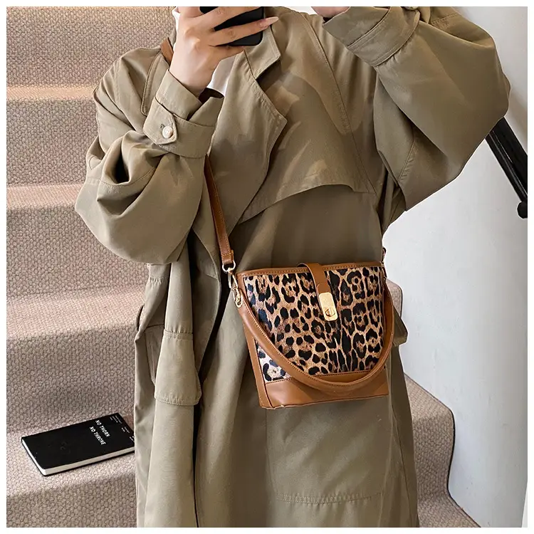 Vintage Leopard Print Crossbody Bag 2024 Winter — feature 17