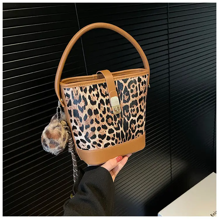 Vintage Leopard Print Crossbody Bag 2024 Winter — feature 25