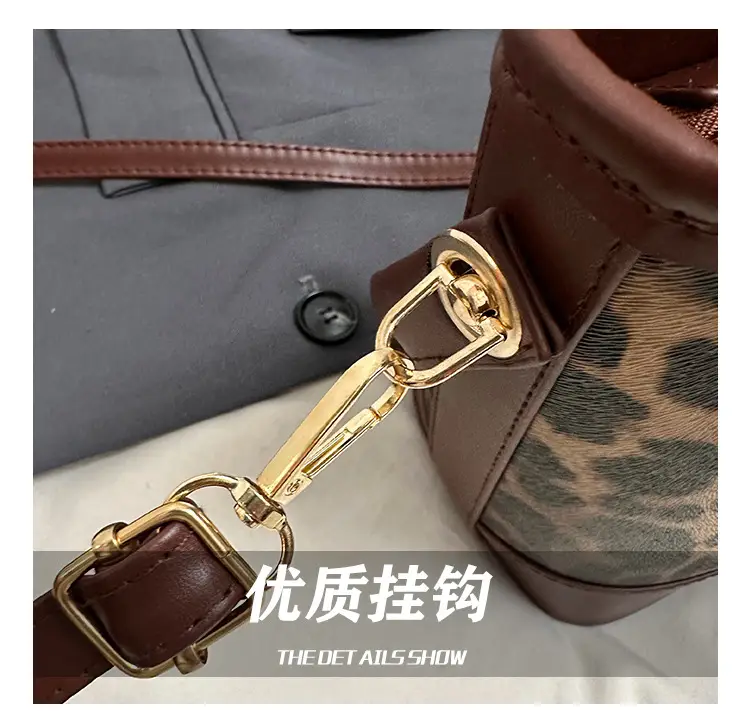 Vintage Leopard Print Crossbody Bag 2024 Winter — feature 9