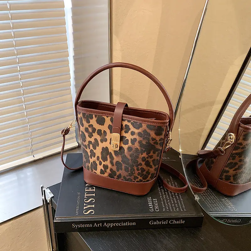 Vintage Leopard Print Crossbody Bag 2024 Winter - Image 6