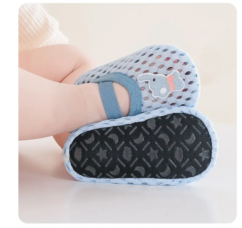 Baby Cat Design Non-Slip Indoor Shoes Grey — feature 8