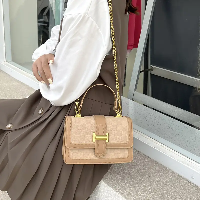 2023 Women's Crossbody Shoulder Bag Beige White Gold Clasp - Image 6