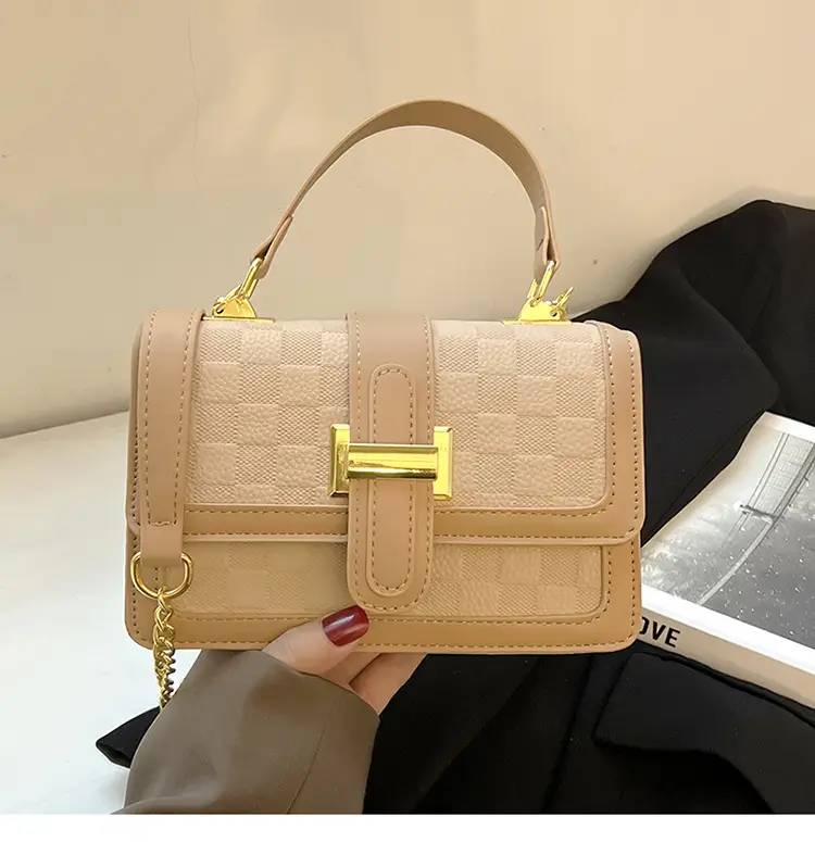 2023 Women's Crossbody Shoulder Bag Beige White Gold Clasp — feature 18