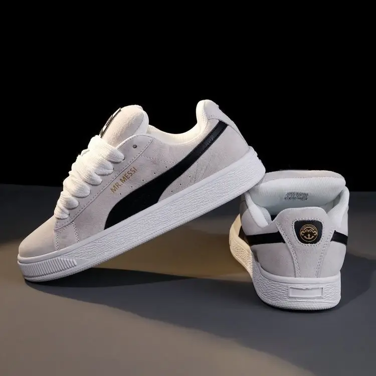 Men Women Retro Low Top Sneakers White Black