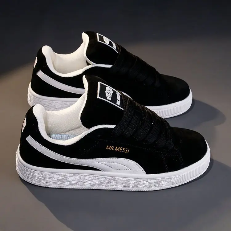 Men Women Retro Low Top Sneakers White Black — feature 3
