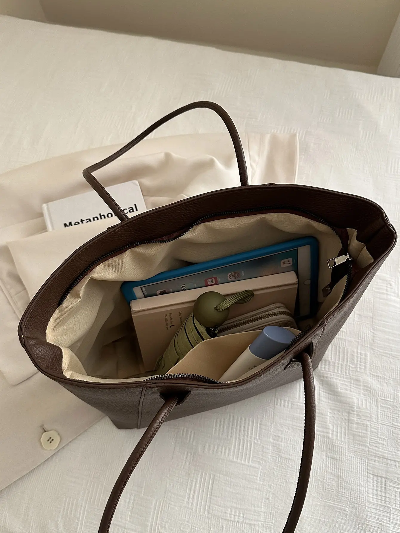 Women's Large Capacity Shoulder Bag Brown Leather β feature 13