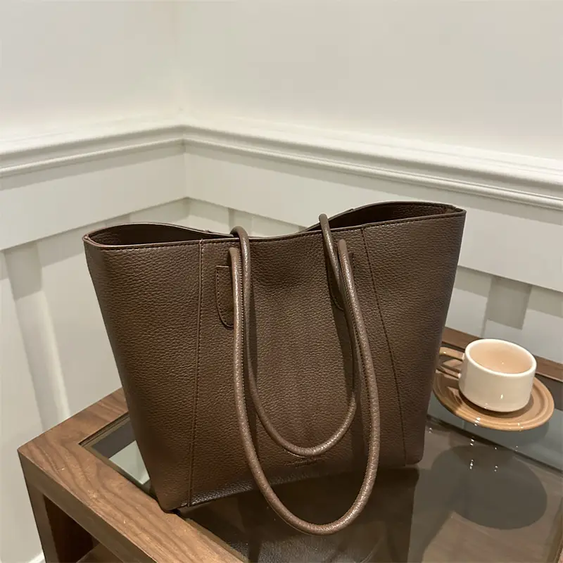 Women's Large Capacity Shoulder Bag Brown Leather β feature 17