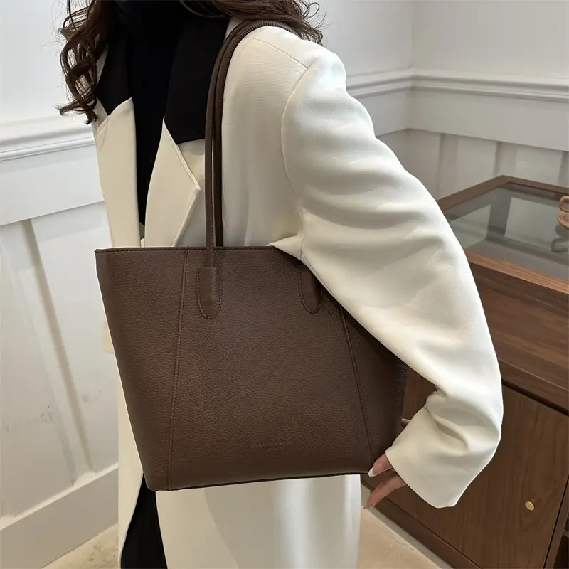 Women's Large Capacity Shoulder Bag Brown Leather β feature 24