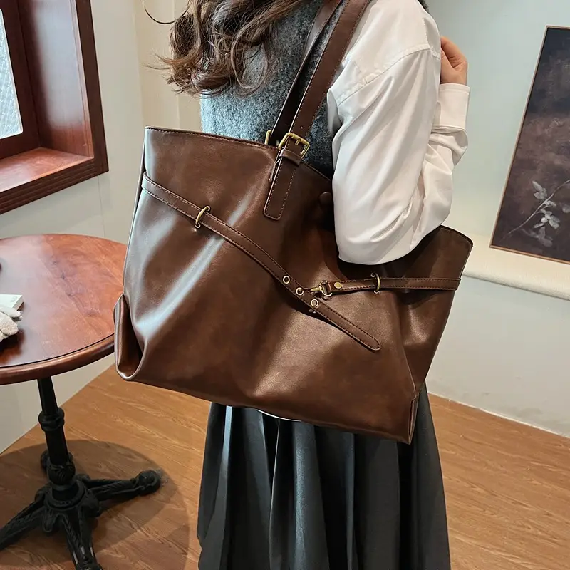2025 College Student Retro Leather Commuter Tote Bag Large Capacity
