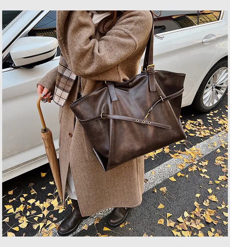 2025 College Student Retro Leather Commuter Tote Bag Large Capacity — feature 3