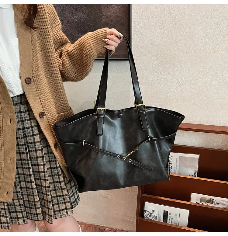 2025 College Student Retro Leather Commuter Tote Bag Large Capacity — feature 36