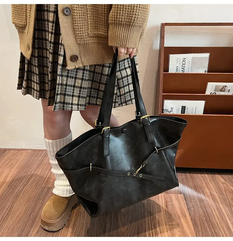 2025 College Student Retro Leather Commuter Tote Bag Large Capacity — feature 37