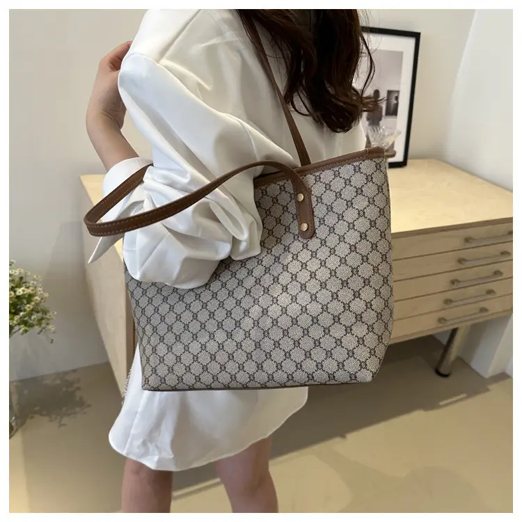 Women's 2-Piece Brown Monogram Tote Bag Set — feature 15