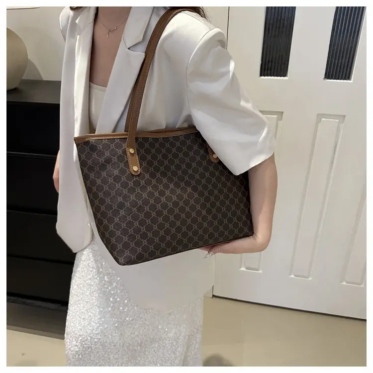 Women's 2-Piece Brown Monogram Tote Bag Set — feature 21