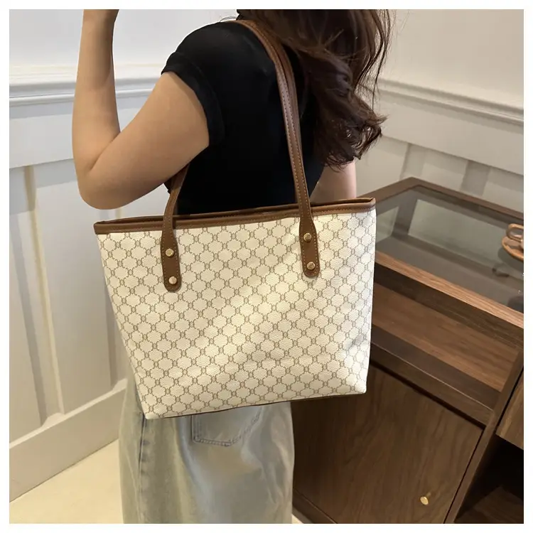 Women's 2-Piece Brown Monogram Tote Bag Set — feature 9