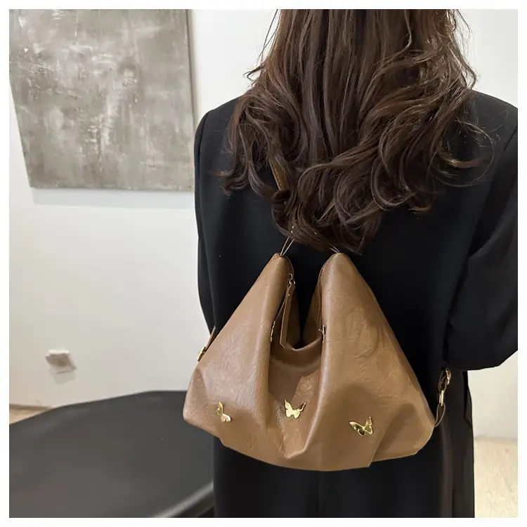 Black Butterfly Embroidered Women's Shoulder Bag 2024 Winter — feature 12