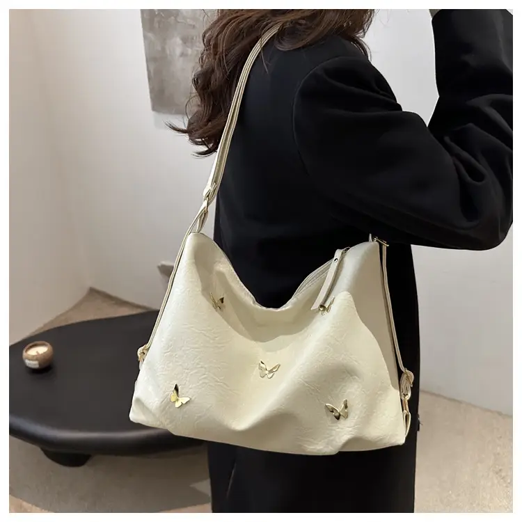 Black Butterfly Embroidered Women's Shoulder Bag 2024 Winter — feature 14