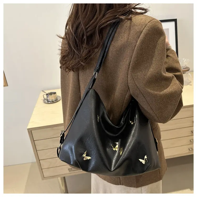 Black Butterfly Embroidered Women's Shoulder Bag 2024 Winter — feature 21