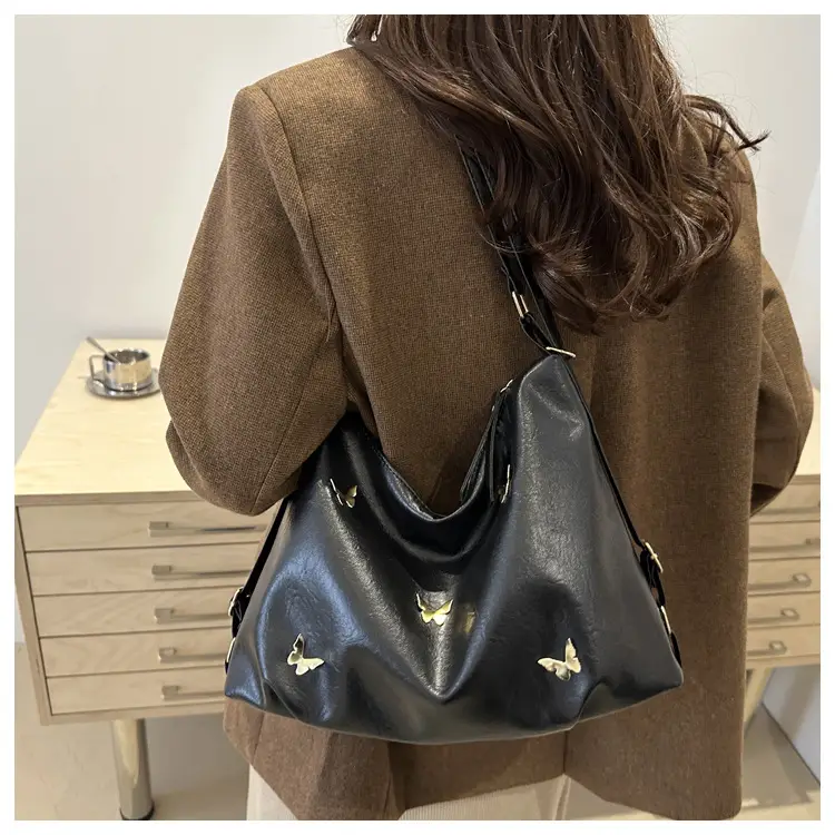 Black Butterfly Embroidered Women's Shoulder Bag 2024 Winter — feature 22