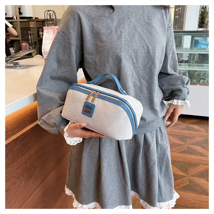2024 New Retro Cosmetic Bag Large Capacity Portable Travel Cosmetic Storage Bag Toiletry Bag Makeup Brush — feature 17