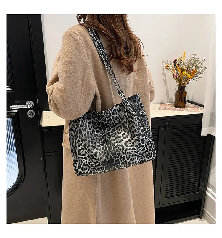 Leopard Print Women's Shoulder Bag 2024 New Style — feature 14
