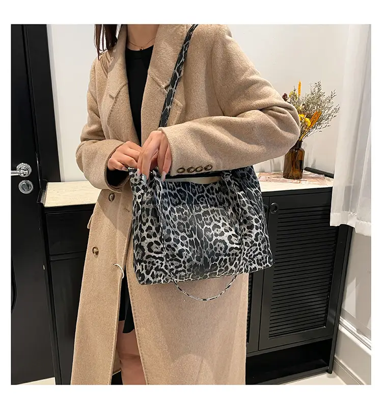 Leopard Print Women's Shoulder Bag 2024 New Style — feature 15
