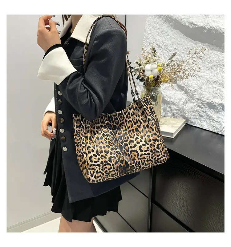 Leopard Print Women's Shoulder Bag 2024 New Style — feature 18