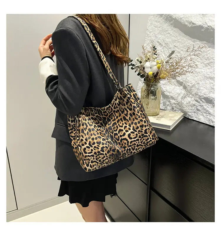 Leopard Print Women's Shoulder Bag 2024 New Style — feature 19