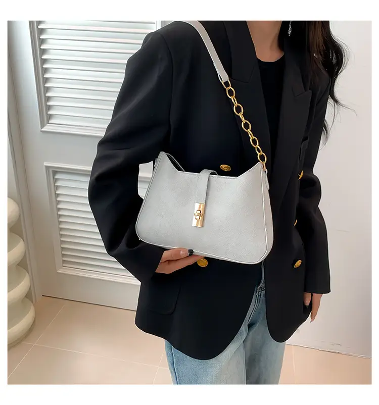 Black Gold Chain Shoulder Crossbody Bag for Women — feature 10