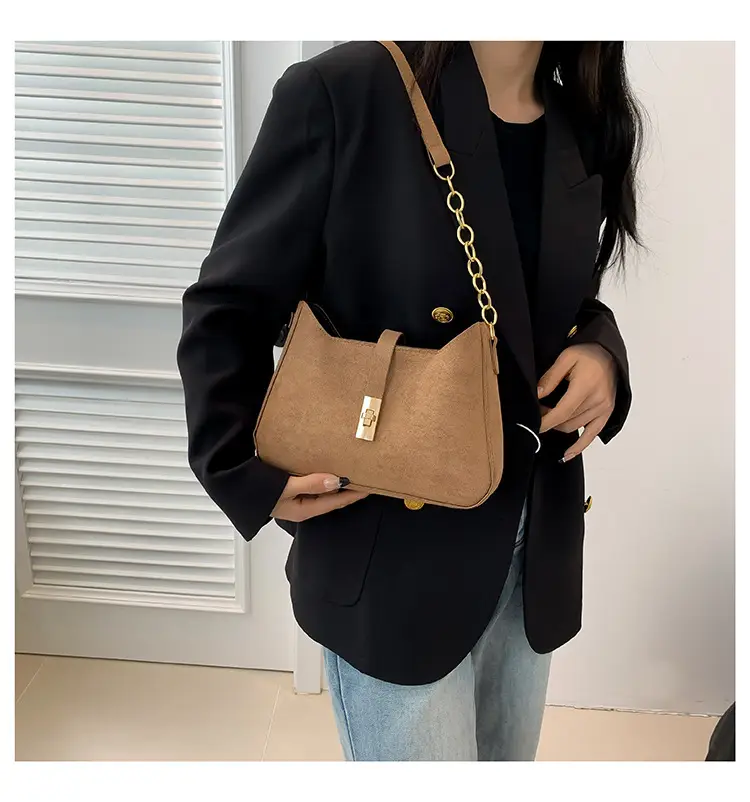 Black Gold Chain Shoulder Crossbody Bag for Women — feature 12