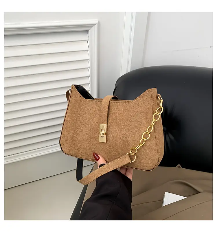 Black Gold Chain Shoulder Crossbody Bag for Women — feature 22