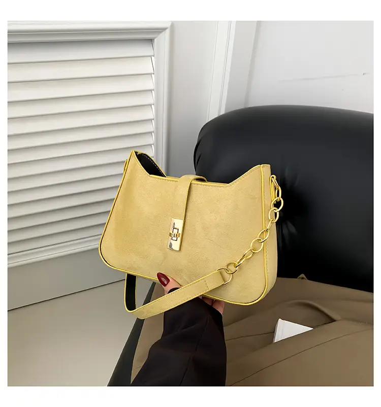 Black Gold Chain Shoulder Crossbody Bag for Women — feature 23