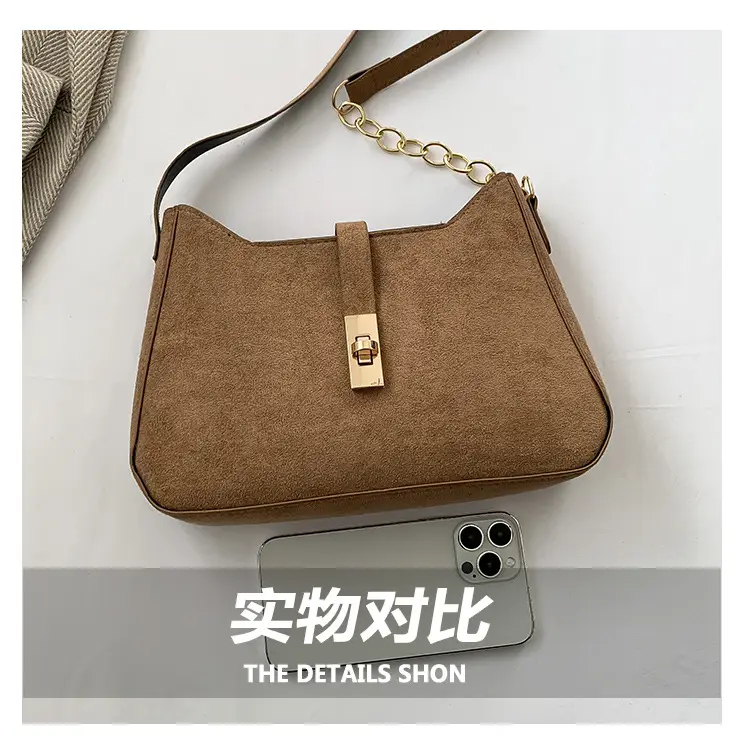 Black Gold Chain Shoulder Crossbody Bag for Women — feature 7