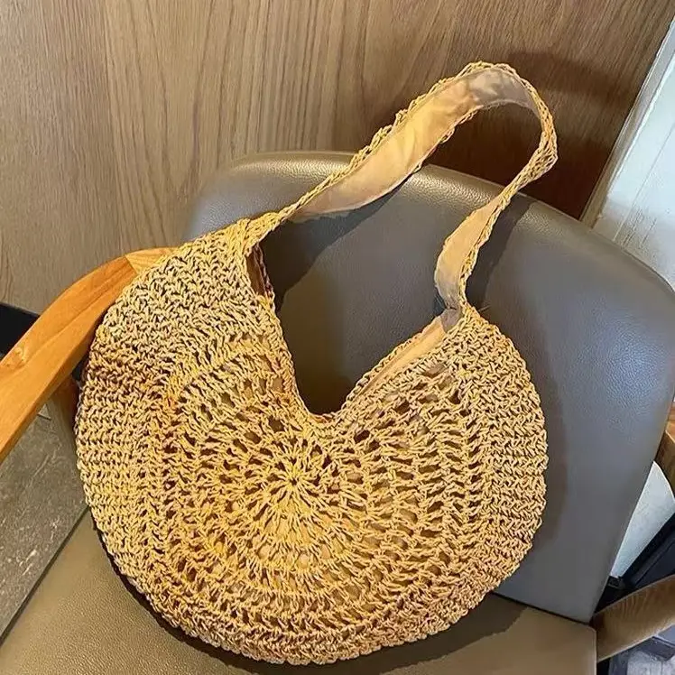 Handwoven Straw Bag Large Capacity Women's Beach Bag - Image 5