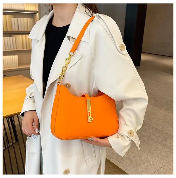 Black Korean Style Shoulder Bag with Gold Chain — feature 30