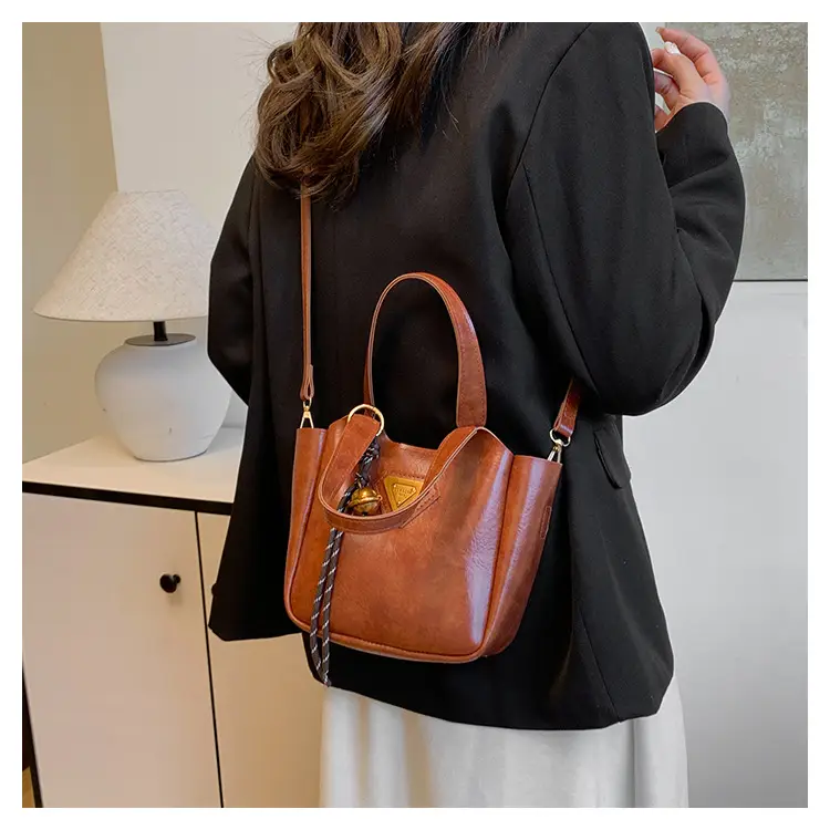 Women Retro Brown Hand Bag K-Style 2025 — feature 15
